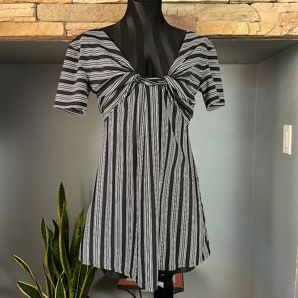 Y2K Babydoll Striped Twist Knot Top Party Low Neckline Long Length Black White M